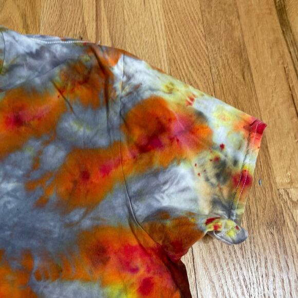 handmade tie dye unisex tshirt XL vneck silver orange galaxy - Picture 5 of 8